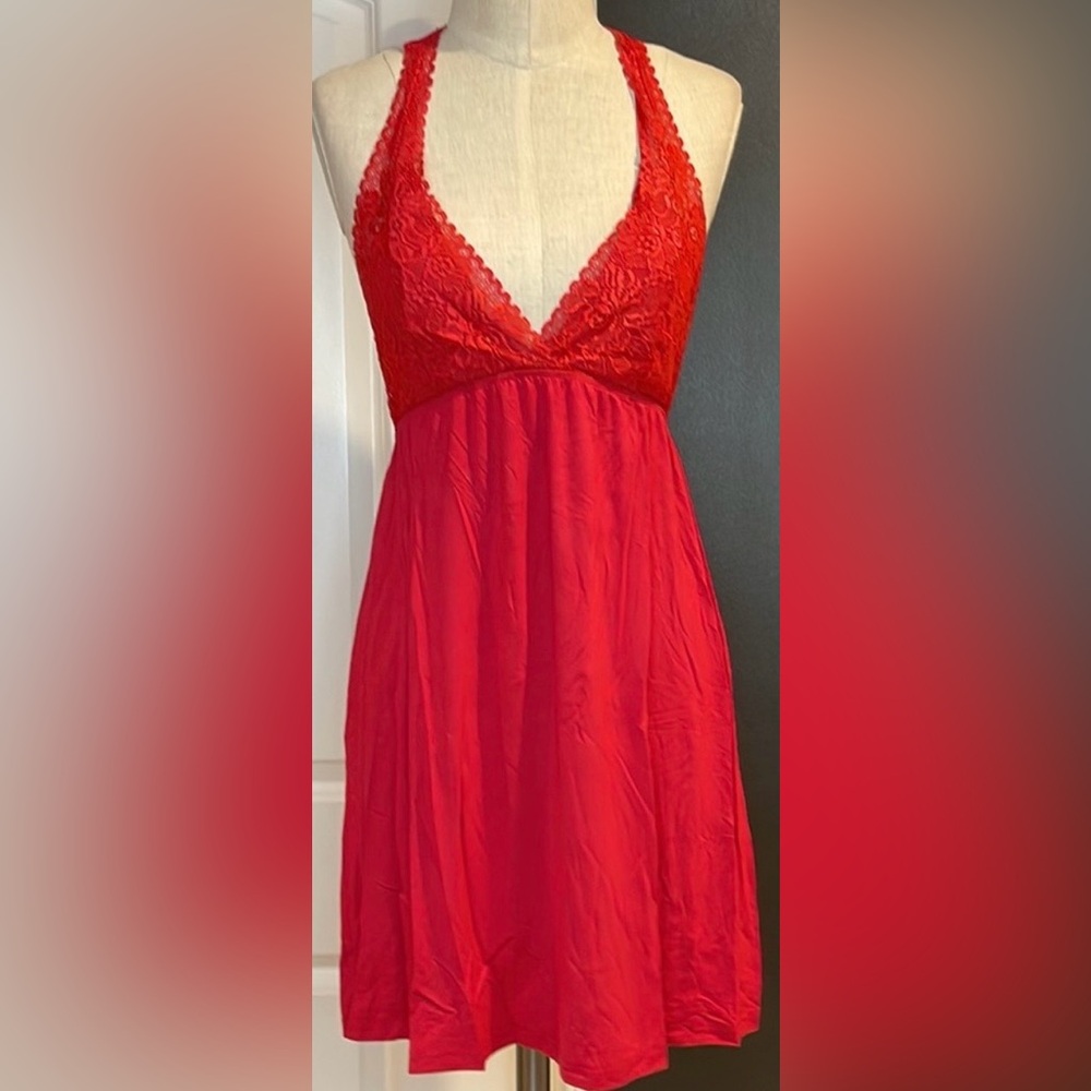 ❤️ New ❤️ Red Lace Nightgown Size Medium ❤️